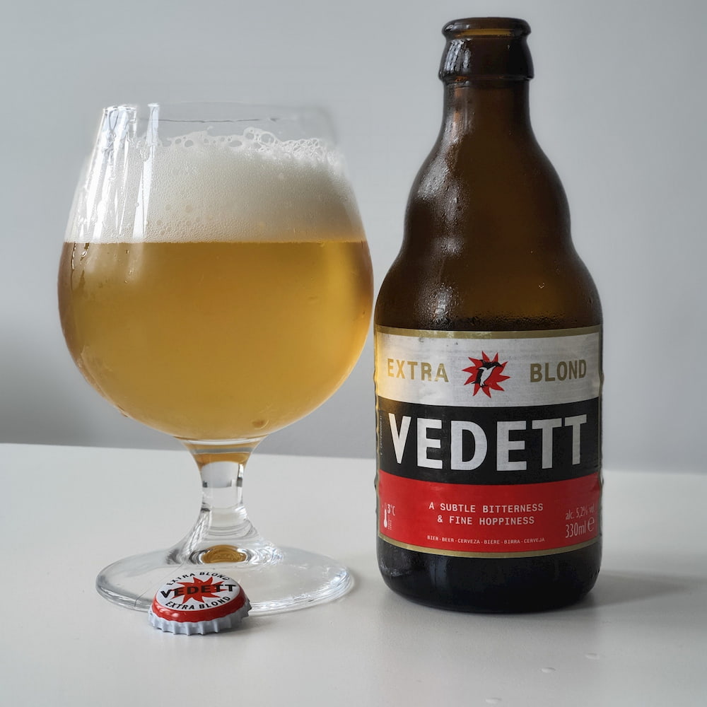 kust Nieuw maanjaar Paine Gillic Vedett Extra Blond Bier Review - 2023 - BesteBiertje.nl